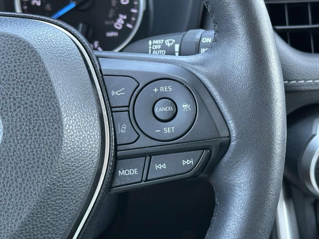 Used 2020 Toyota RAV4 XLE w/ Convenience Package AWD/4WD image 22
