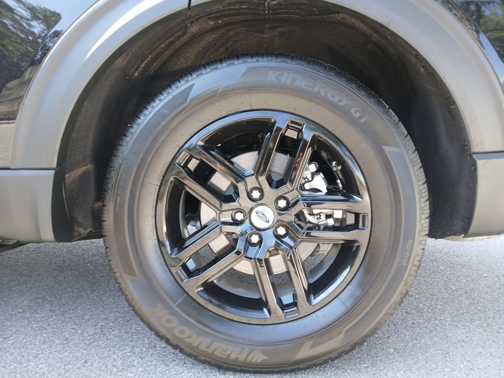 Certified 2025 Ford Explorer Active w/ Active Comfort Package RWD image 25