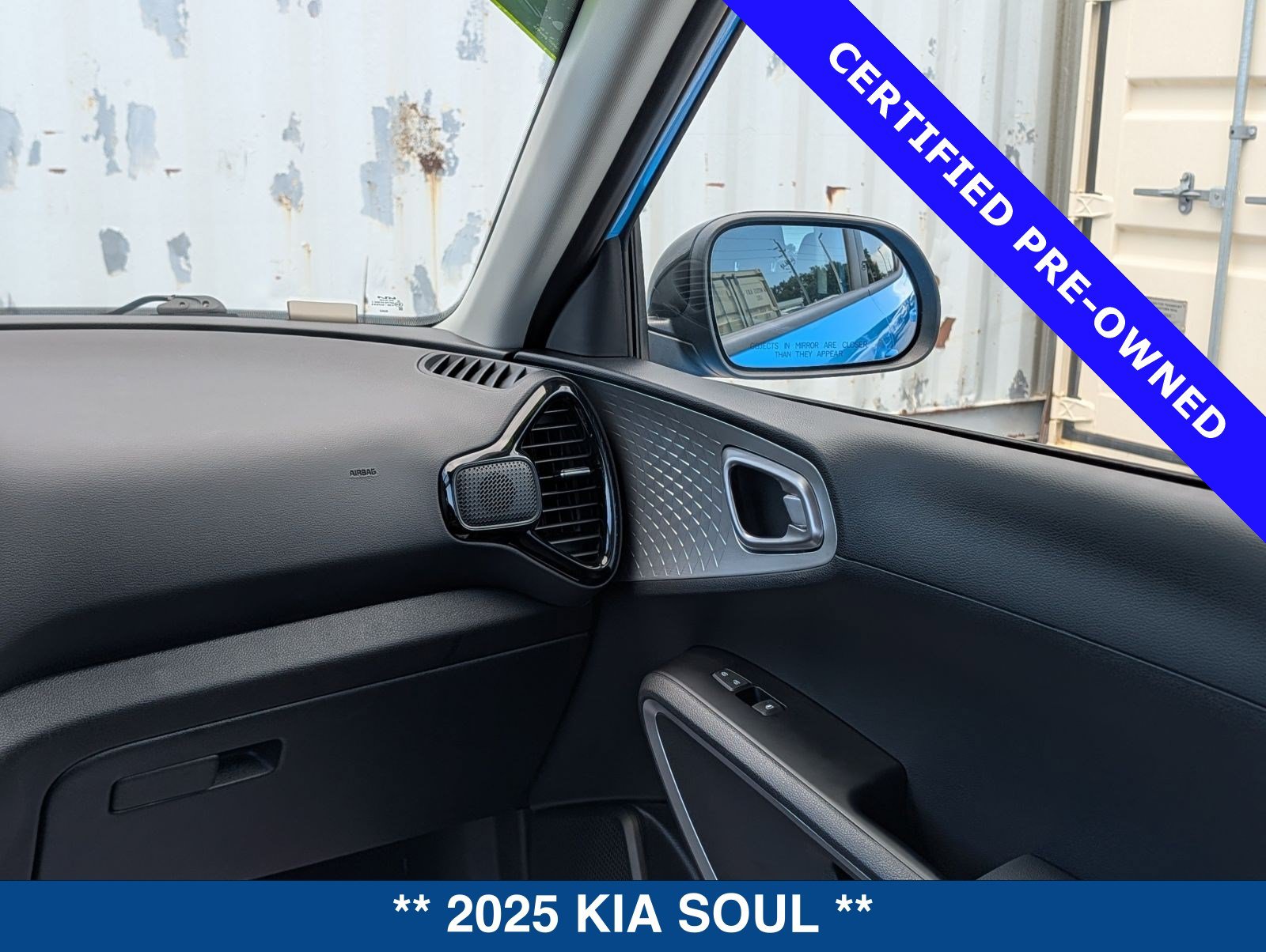 Used 2025 Kia Soul S FWD image 18