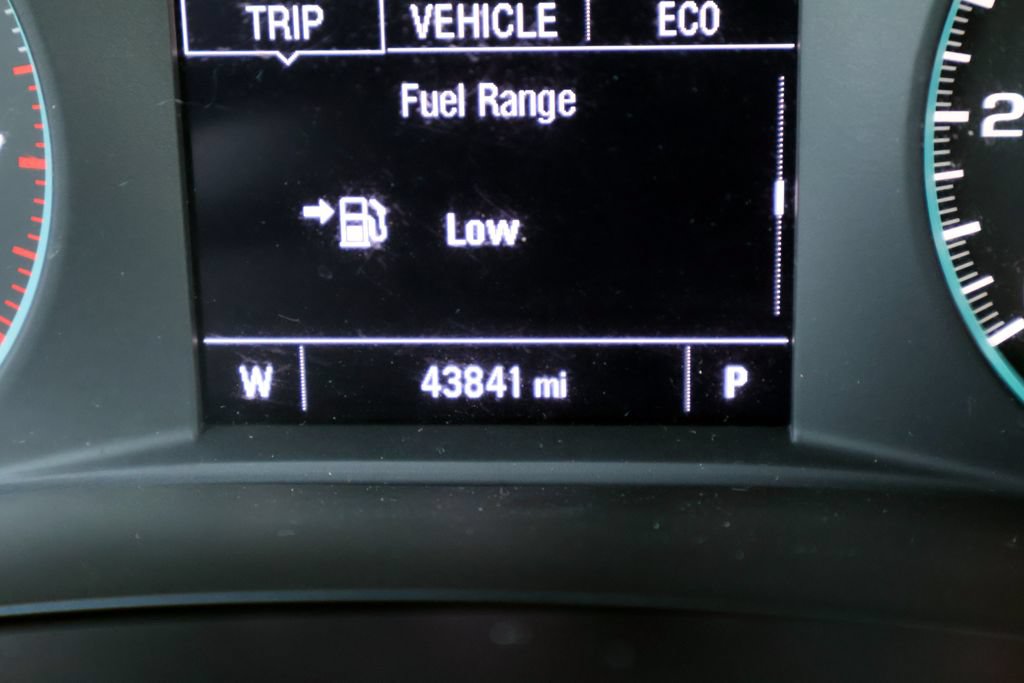 Used 2022 Chevrolet Traverse LS AWD/4WD image 36