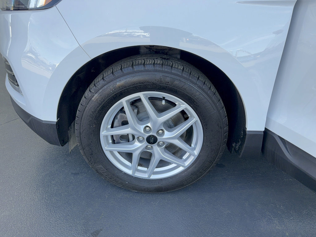 Certified 2024 Ford Edge SEL w/ Convenience Package image 33