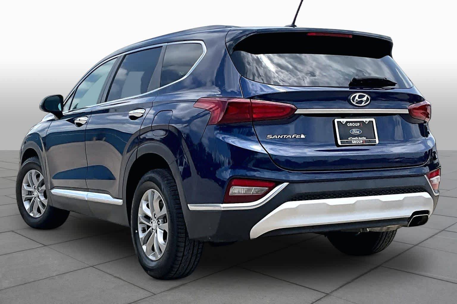 Used 2019 Hyundai Santa Fe SE FWD image 12