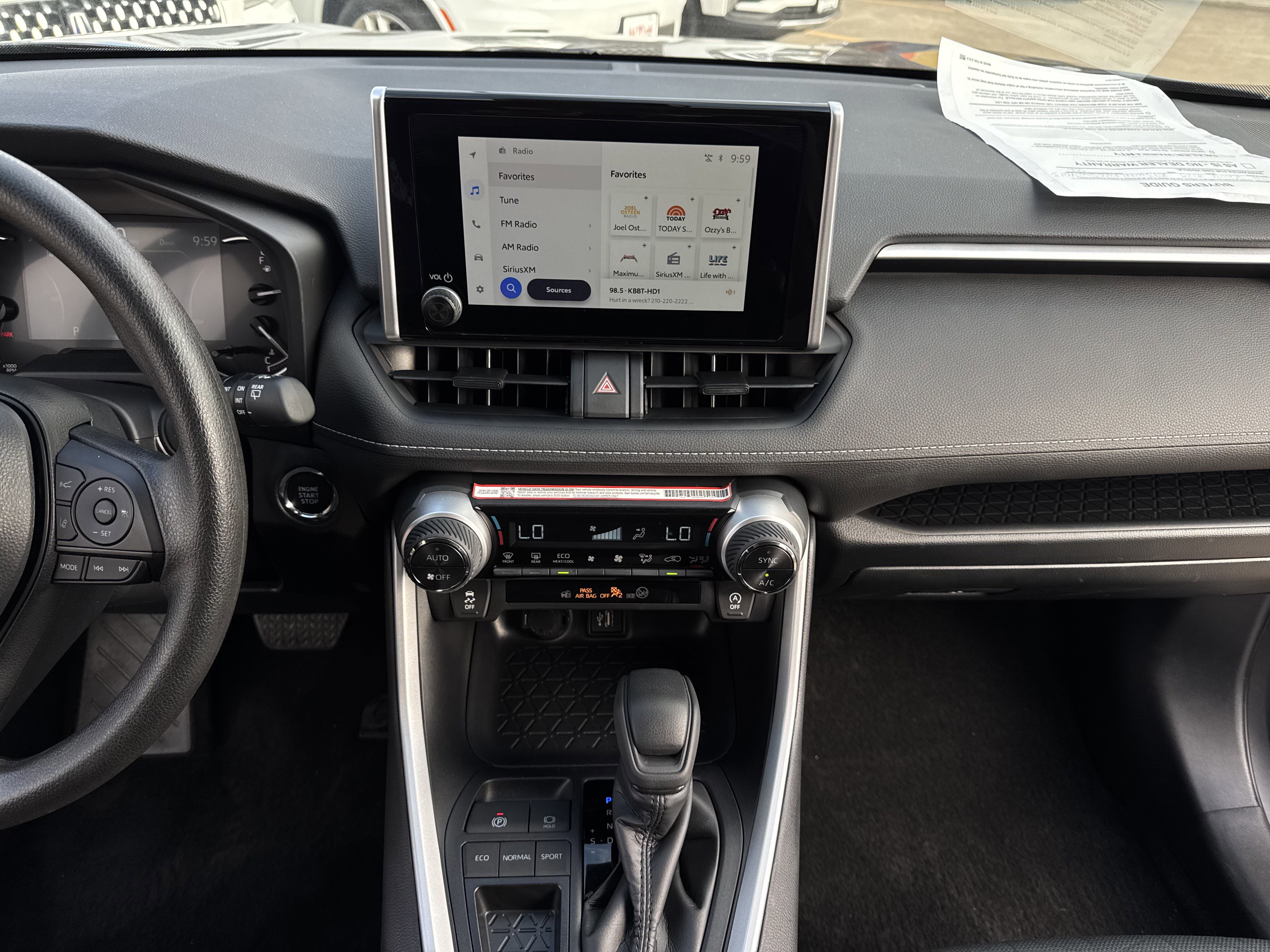 Used 2025 Toyota RAV4 XLE image 19