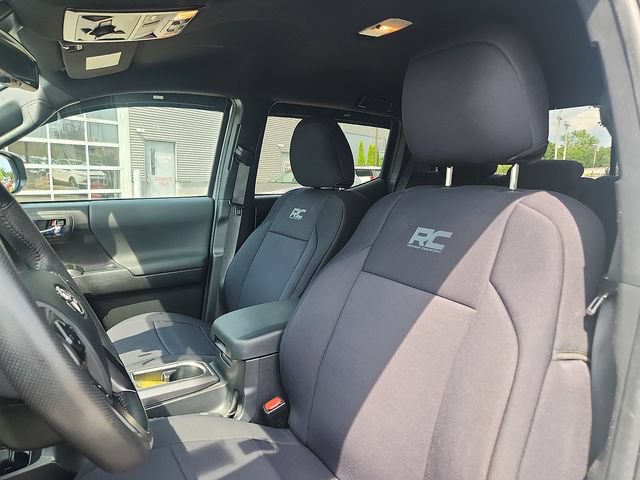 Used 2023 Toyota Tacoma TRD Off-Road AWD/4WD image 21