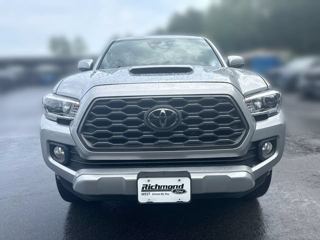 Used 2020 Toyota Tacoma TRD Sport w/ Technology Package AWD/4WD image 3