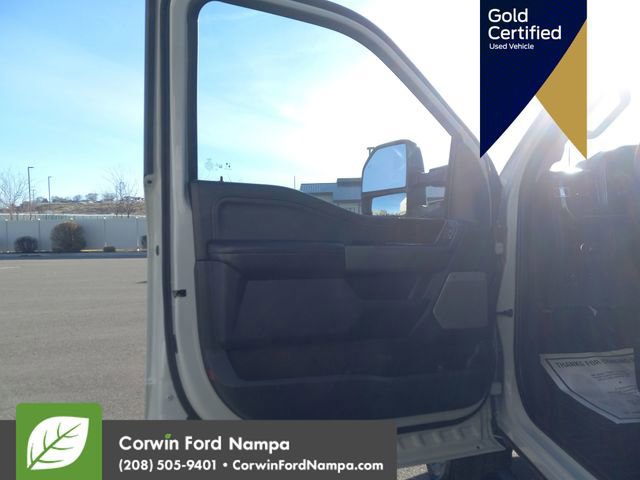 Certified 2025 Ford F350 Lariat w/ Black Appearance Package image 12