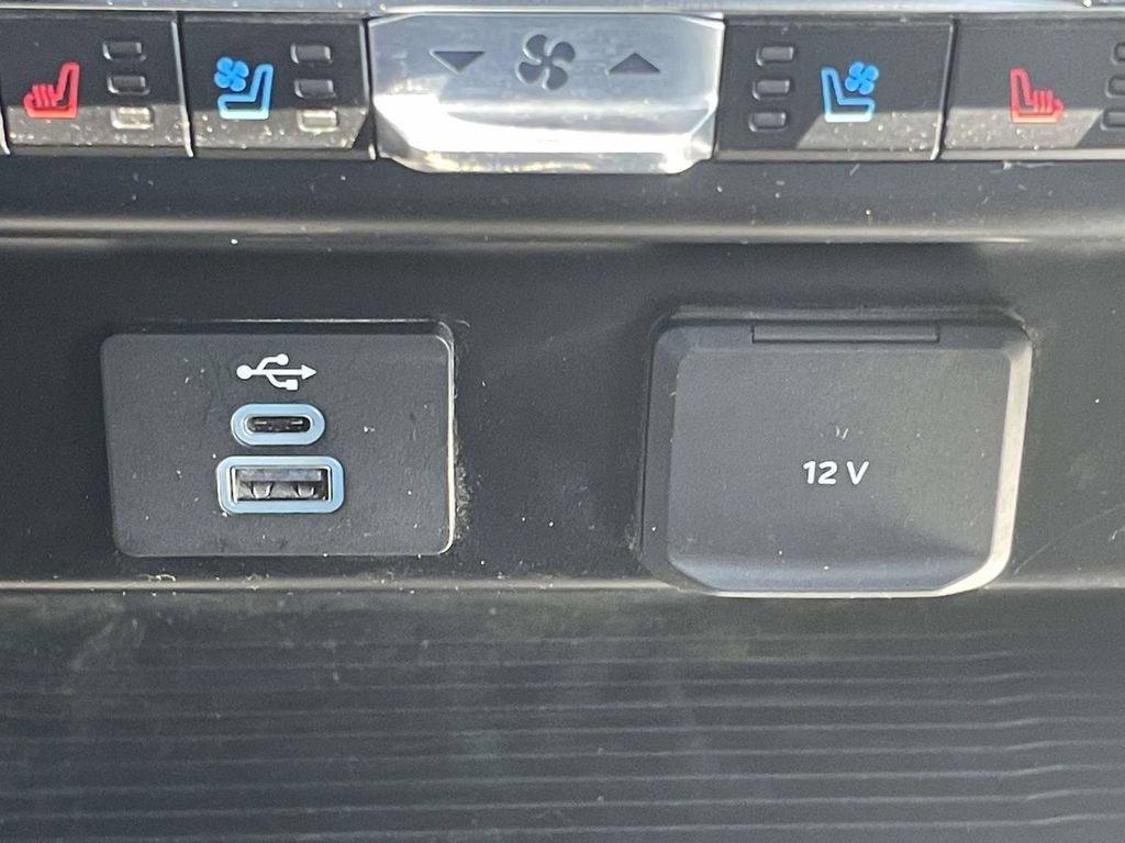 Certified 2024 Ford F250 Lariat w/ Tremor Off-Road Package AWD/4WD image 23