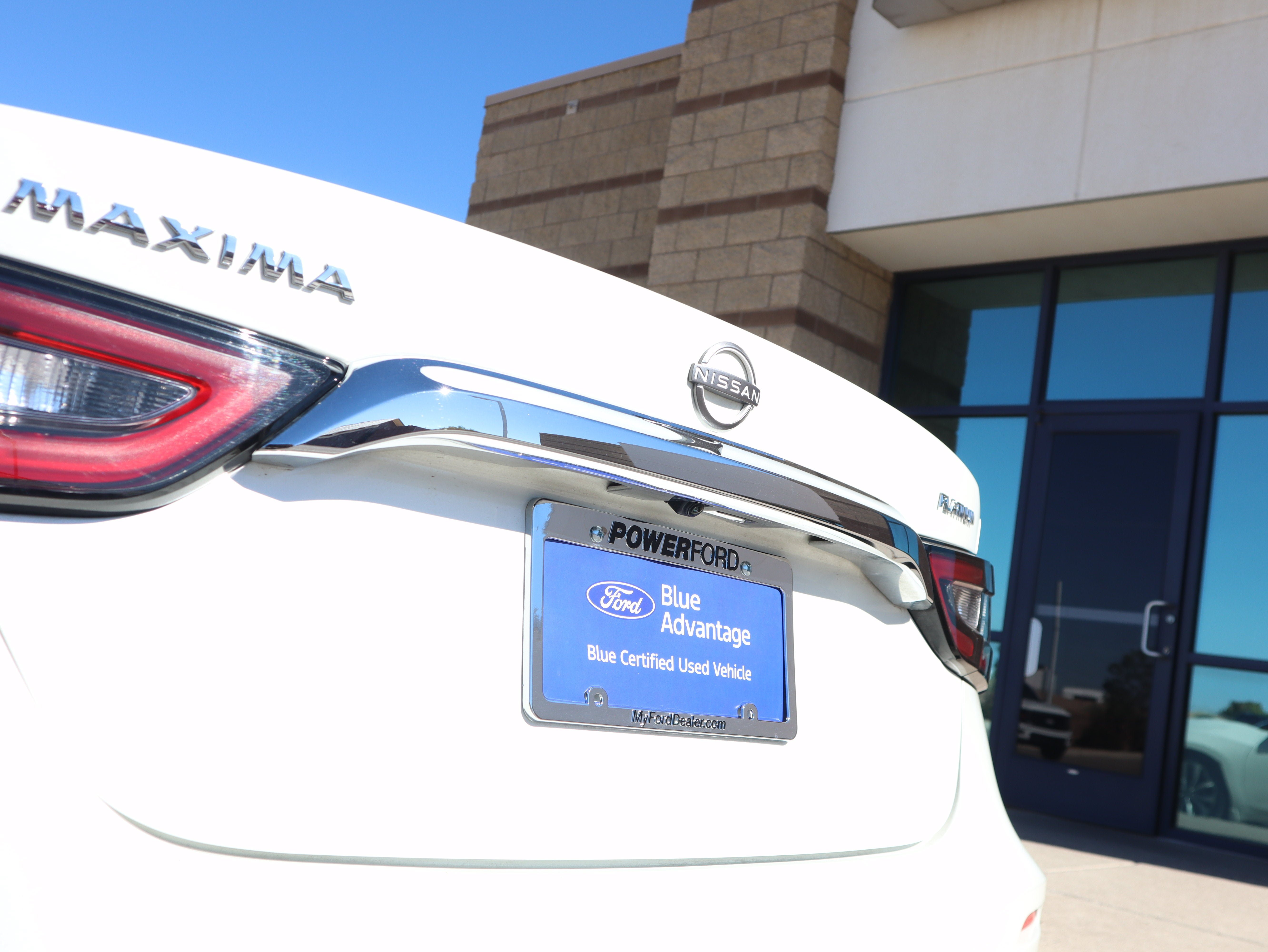 Used 2023 Nissan Maxima Platinum w/ Sport Mat Group FWD image 19