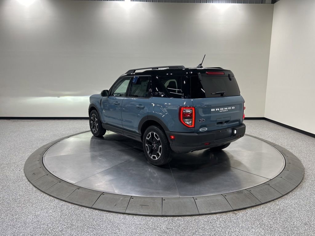 Certified 2021 Ford Bronco Sport Outer Banks w/ Outer Banks Package AWD/4WD image 9