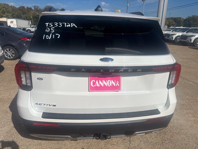 Certified 2025 Ford Explorer Active w/ Active Comfort Package RWD image 9