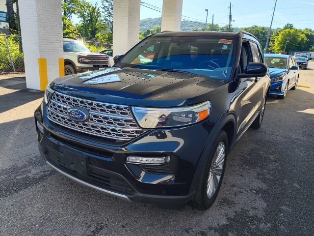 Certified 2023 Ford Explorer Limited w/ Limited Technology Package AWD/4WD image 4