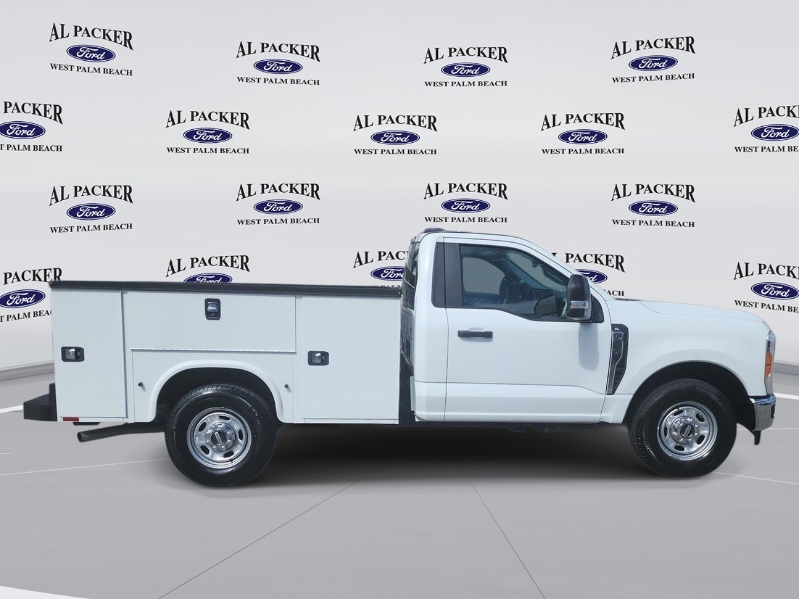 Certified 2023 Ford F250 XL w/ XL Chrome Package RWD image 6