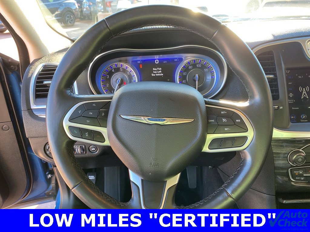 Used 2021 Chrysler 300 Touring w/ Sport Appearance Package image 25