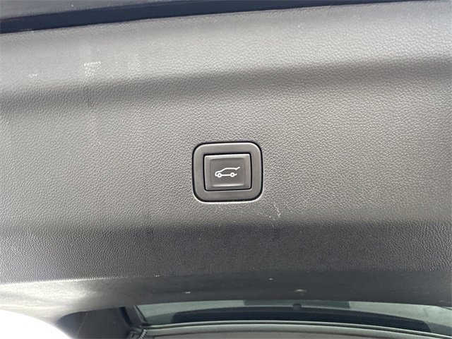 Used 2024 GMC Yukon XL Denali w/ Advanced Technology Package image 48