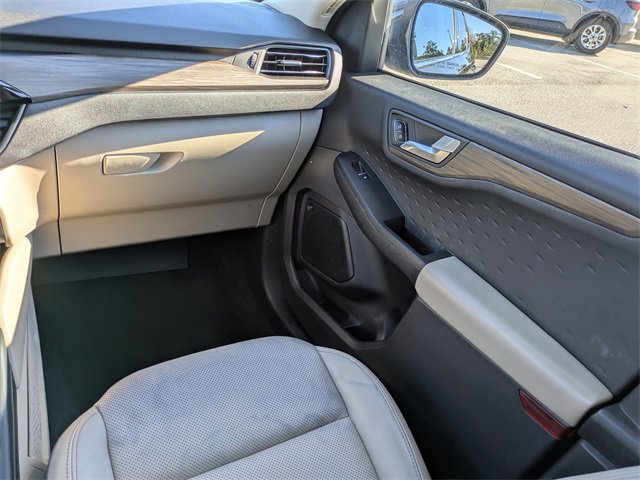 Certified 2020 Ford Escape Titanium image 17