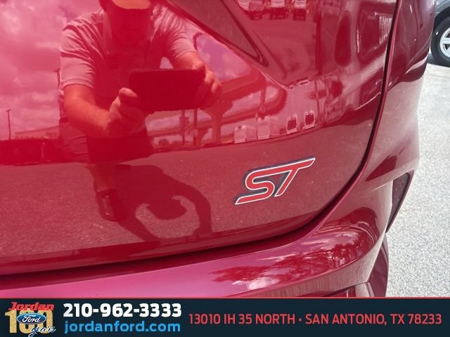 Certified 2024 Ford Edge ST w/ Equipment Group 401A AWD/4WD image 7