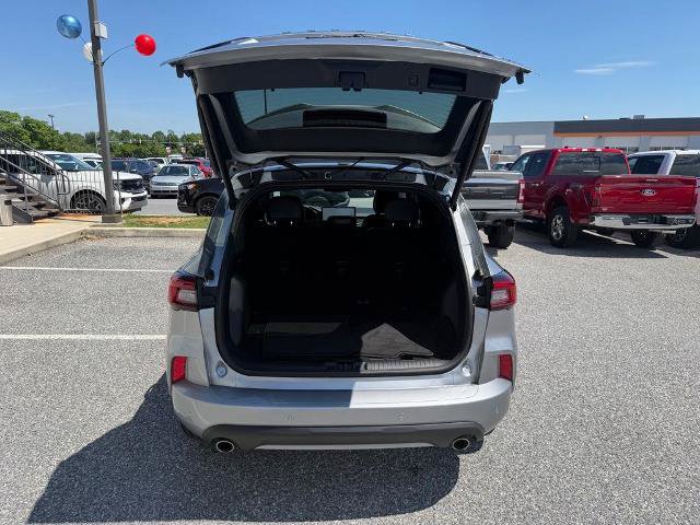 Certified 2024 Ford Escape ST-Line w/ Tech Pack #1 AWD/4WD image 9
