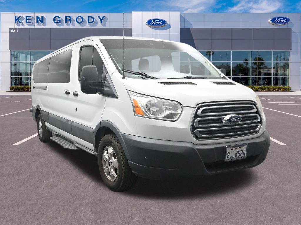Certified 2017 Ford Transit 350 XLT RWD image 18