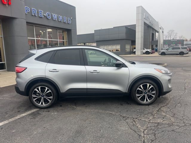 Certified 2022 Ford Escape SEL w/ SEL Stealth AWD Package image 6