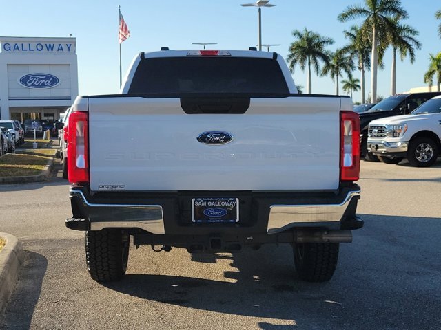 Certified 2023 Ford F250 XLT w/ FX4 Off-Road Package image 5