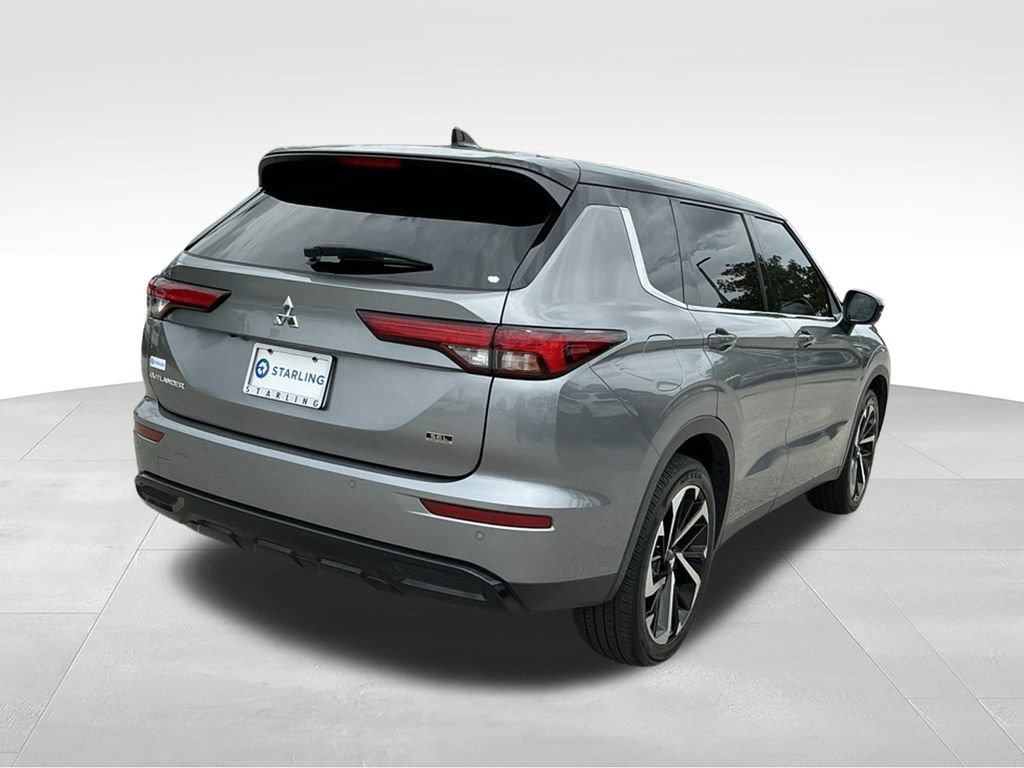 Used 2023 Mitsubishi Outlander SEL FWD image 9
