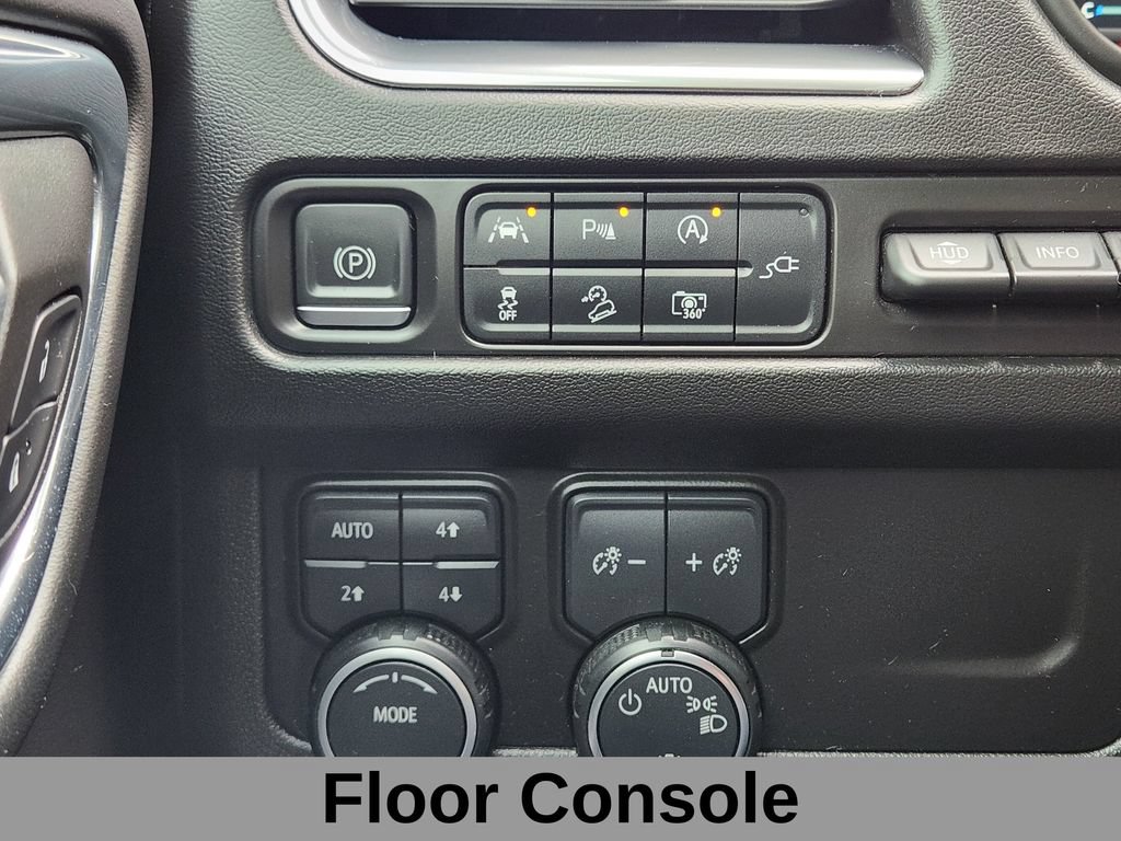 Used 2022 Chevrolet Tahoe High Country AWD/4WD image 28