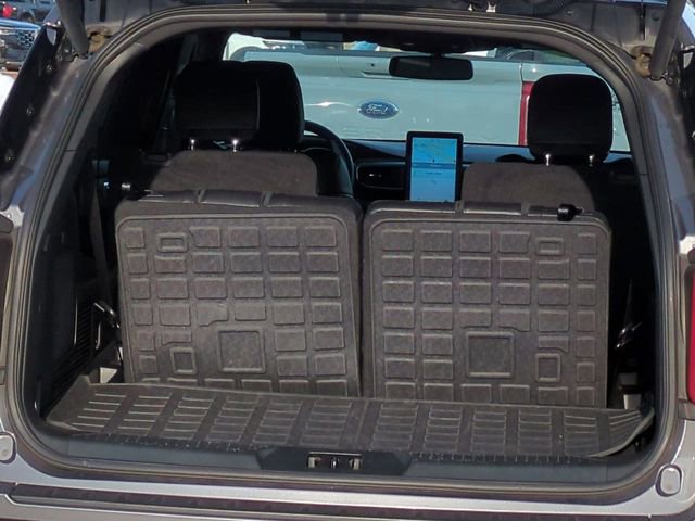 Certified 2023 Ford Explorer ST w/ Equipment Group 401A image 13