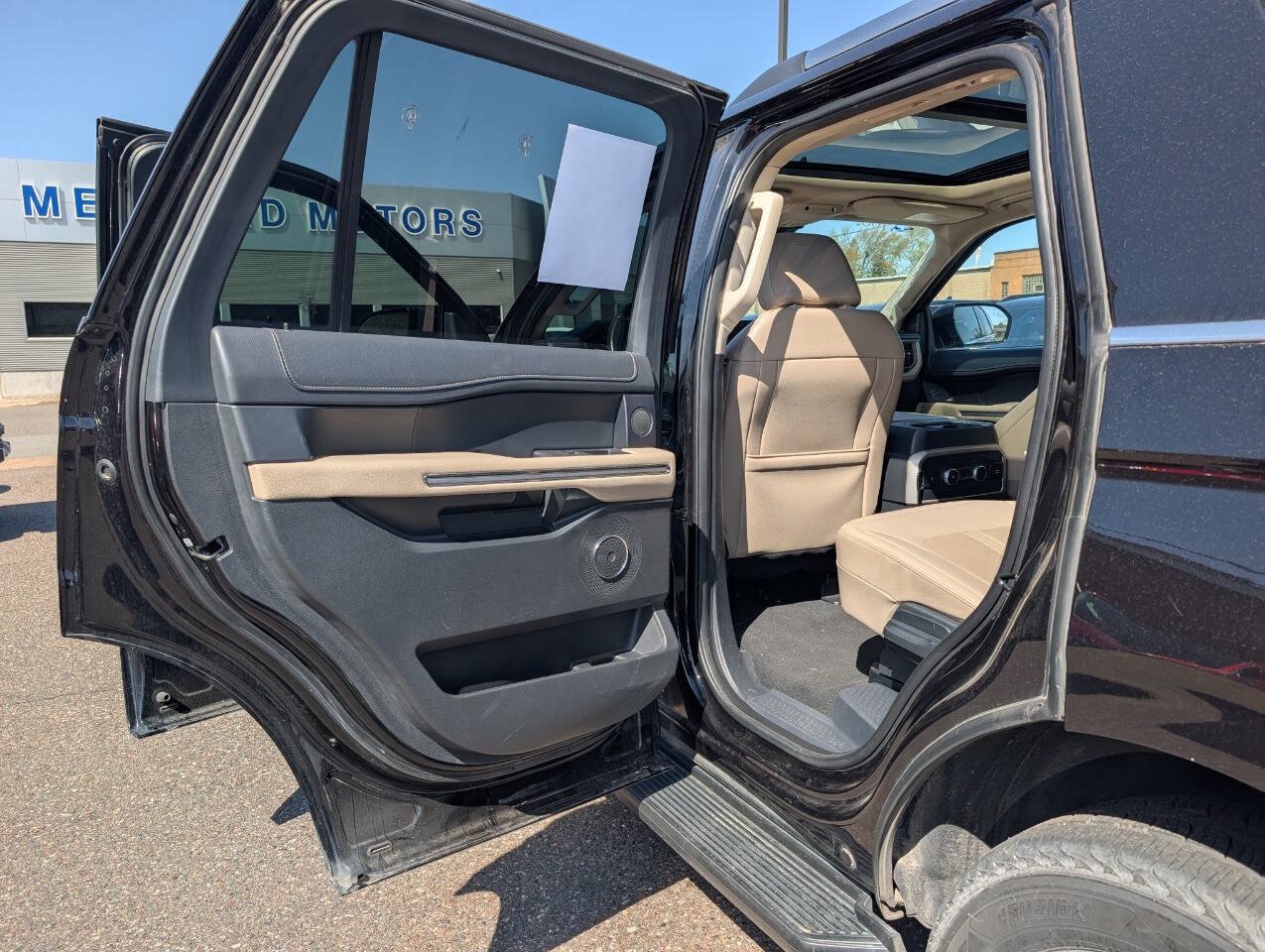 Certified 2024 Ford Expedition Limited AWD/4WD image 12
