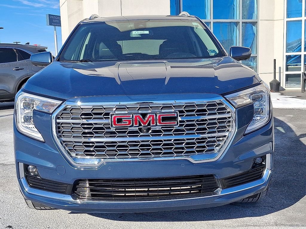 Used 2024 GMC Terrain Denali w/ Denali Premium Package image 7
