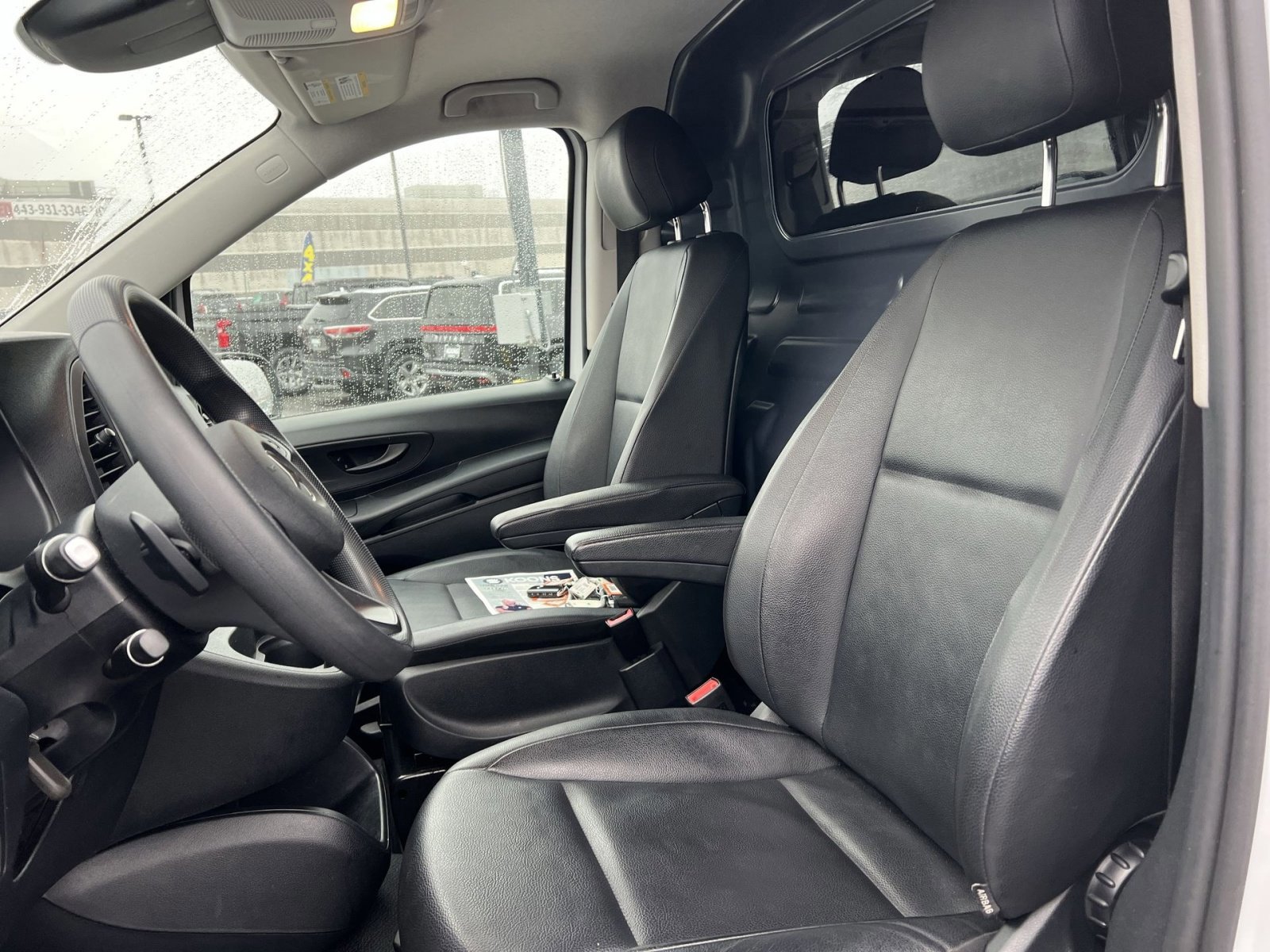 Used 2023 Mercedes-Benz Metris image 13