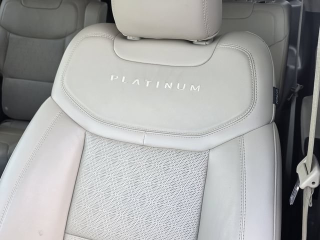 Certified 2020 Ford Explorer Platinum w/ Premium Technology Package AWD/4WD image 14