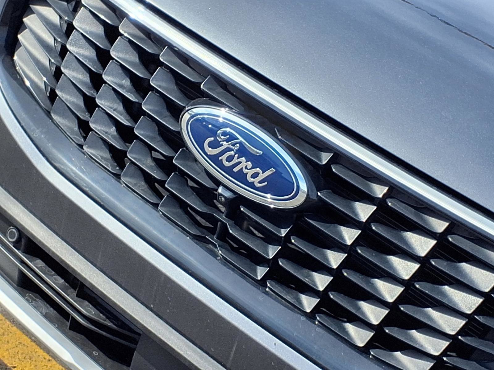 Certified 2023 Ford Escape Platinum image 28