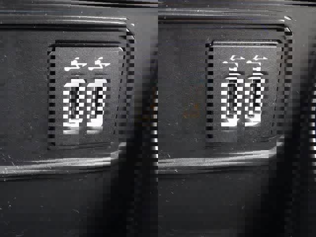 Certified 2018 Ford EcoSport S image 21