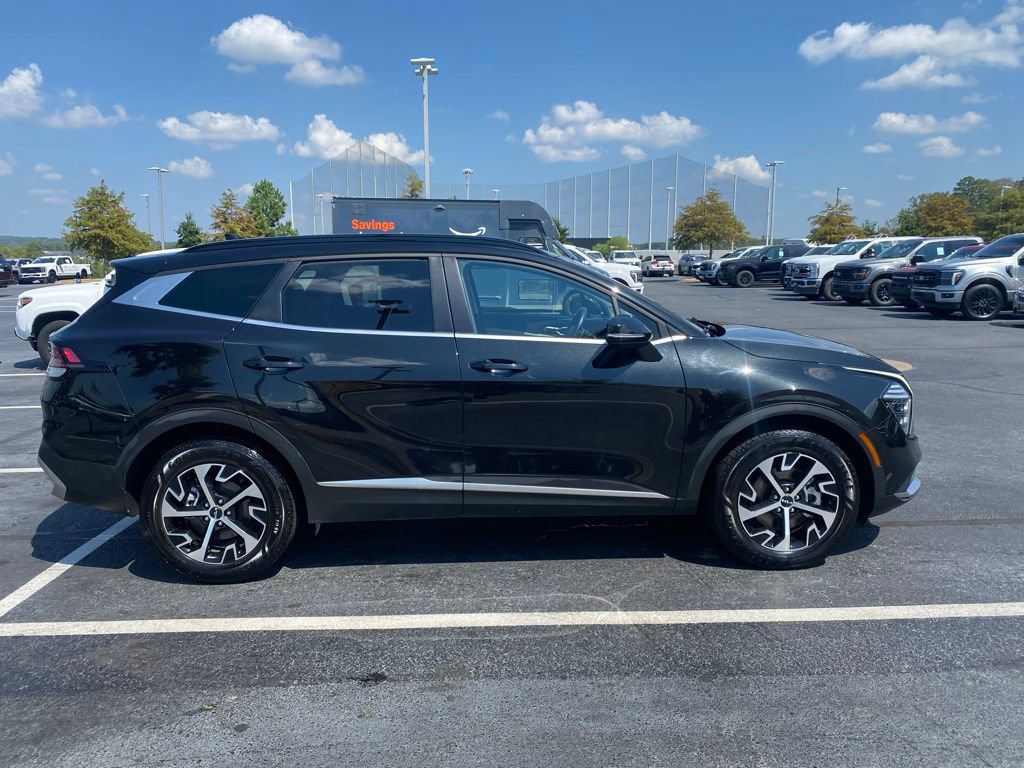 Used 2024 Kia Sportage EX w/ EX Premium Package AWD/4WD image 8