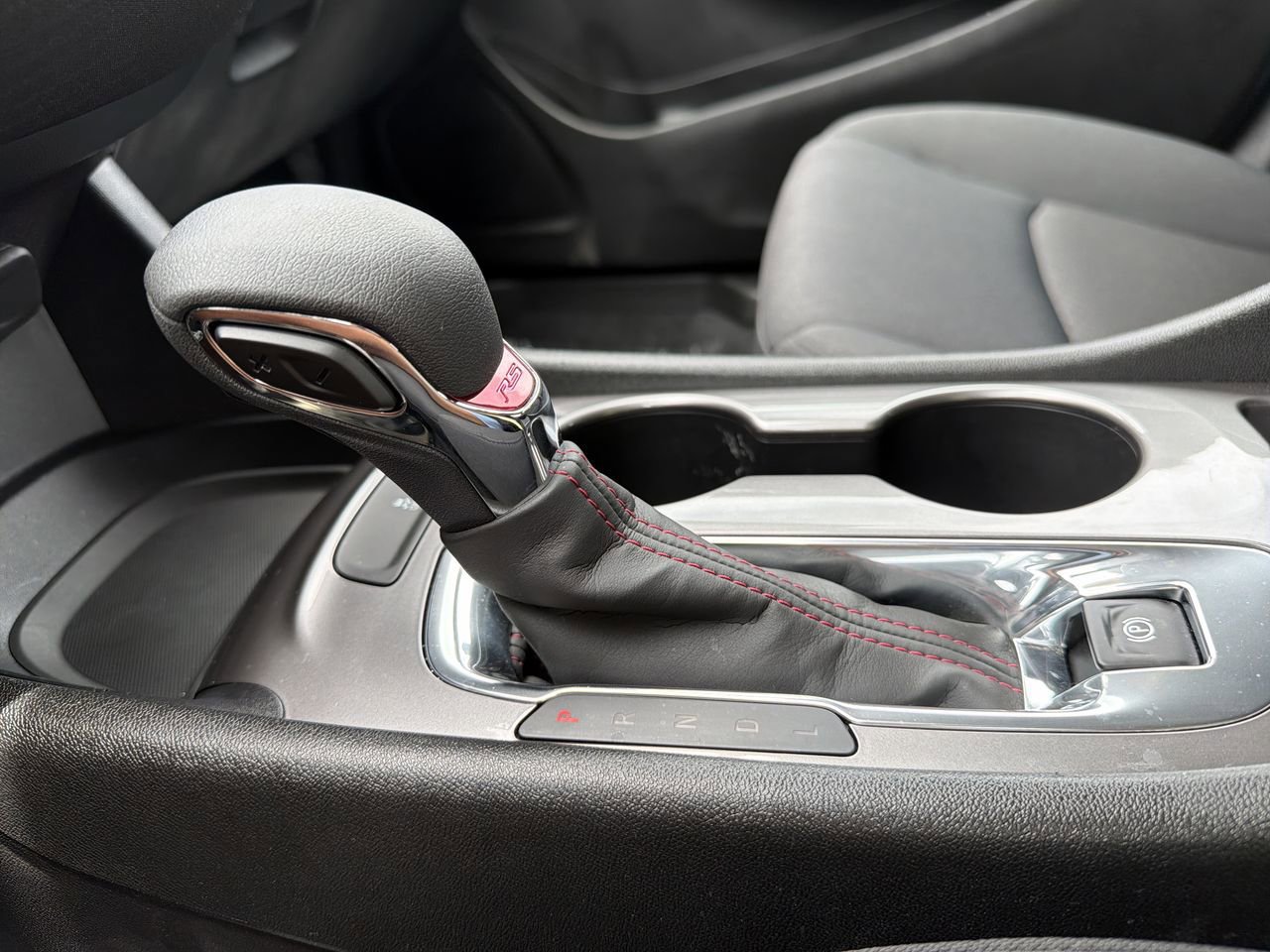 Used 2023 Chevrolet Malibu RS FWD image 23