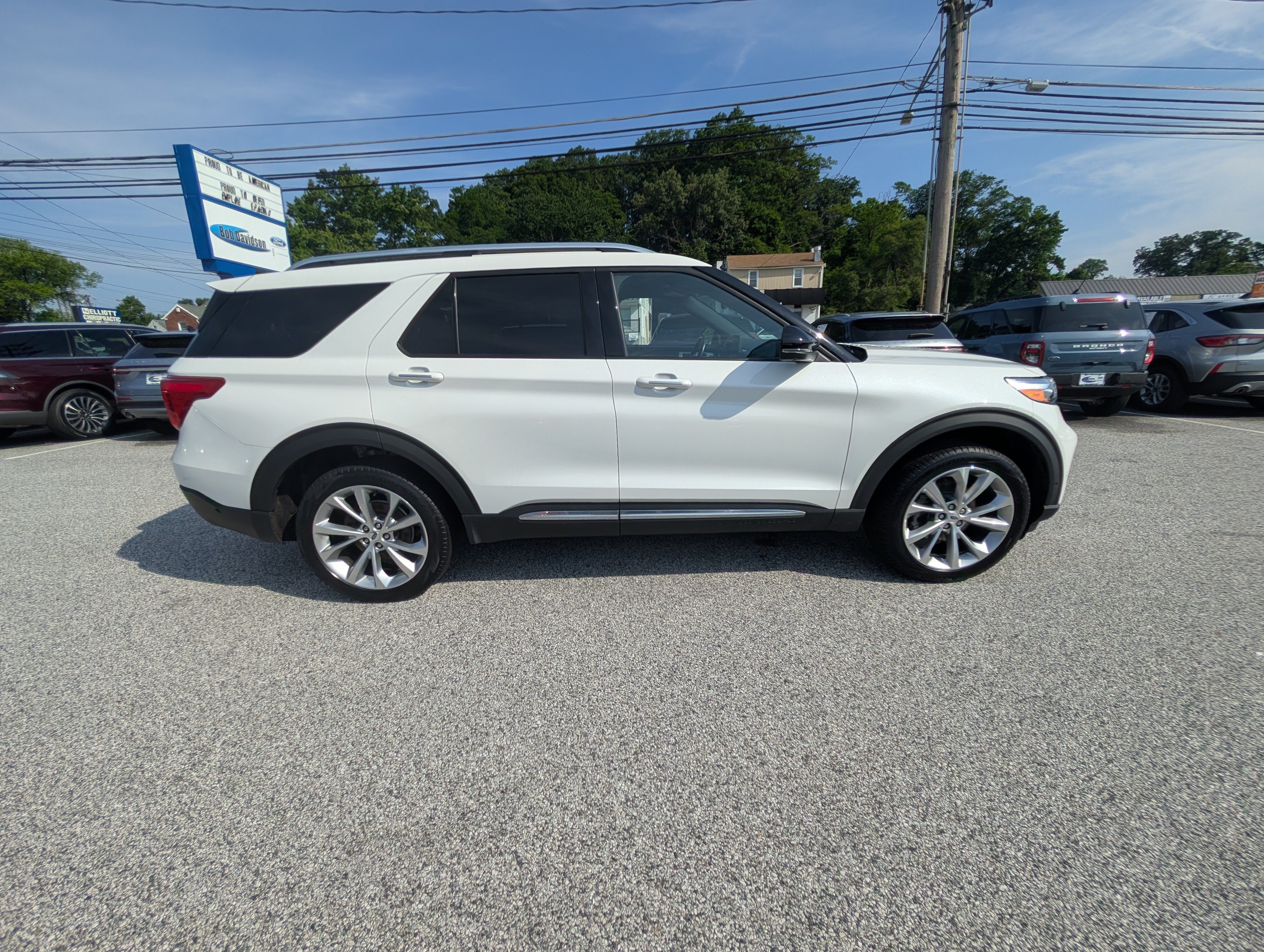 Certified 2021 Ford Explorer Platinum w/ Equipment Group 601A AWD/4WD image 8