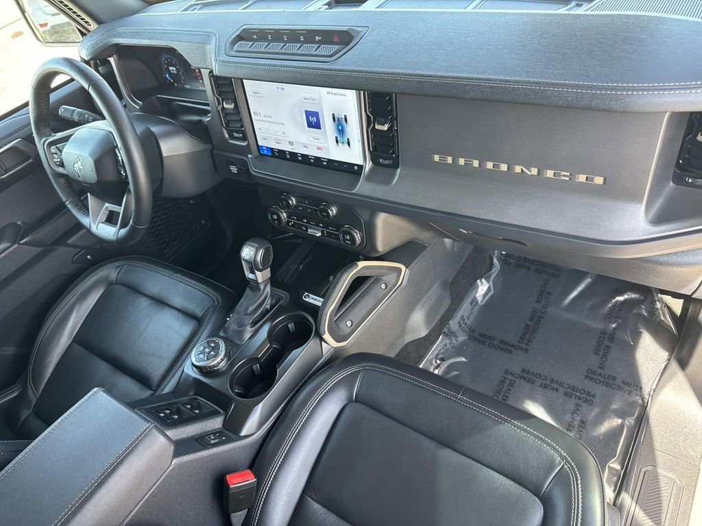 Certified 2025 Ford Bronco Badlands AWD/4WD image 29