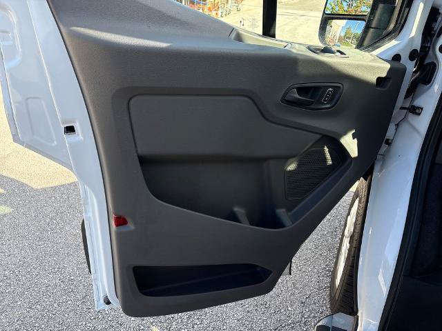Certified 2025 Ford Transit 250 Low Roof w/ Exterior Upgrade Package RWD image 26