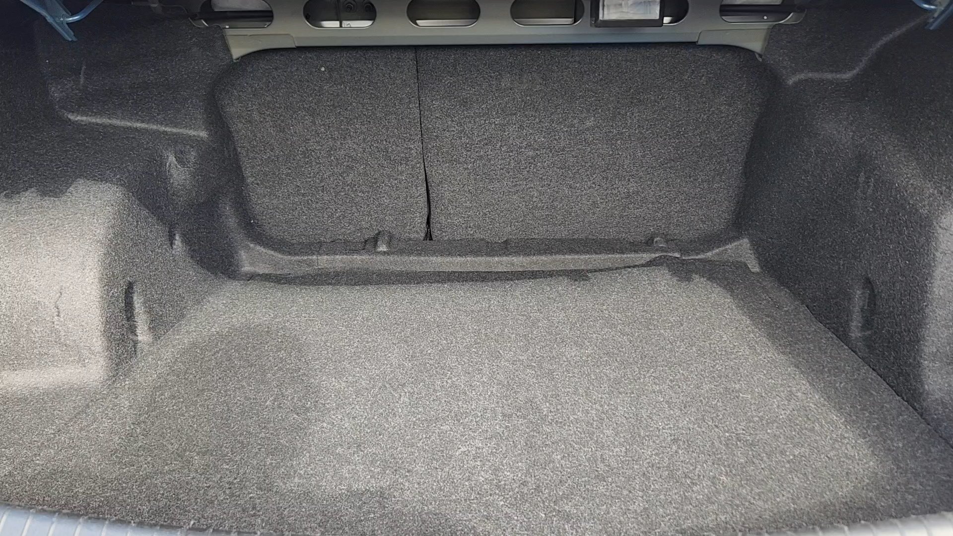 Used 2025 Chevrolet Malibu LT FWD image 19