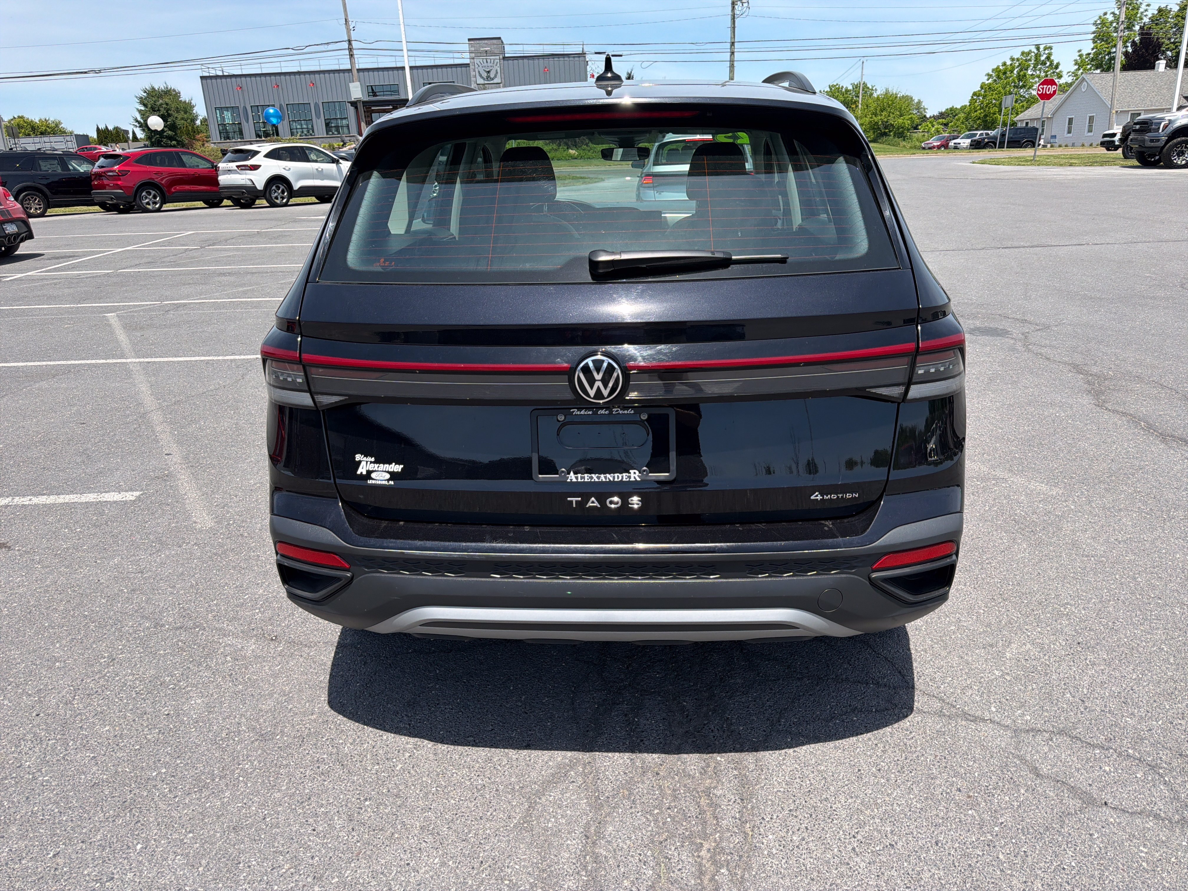 Used 2025 Volkswagen Taos S AWD/4WD image 4