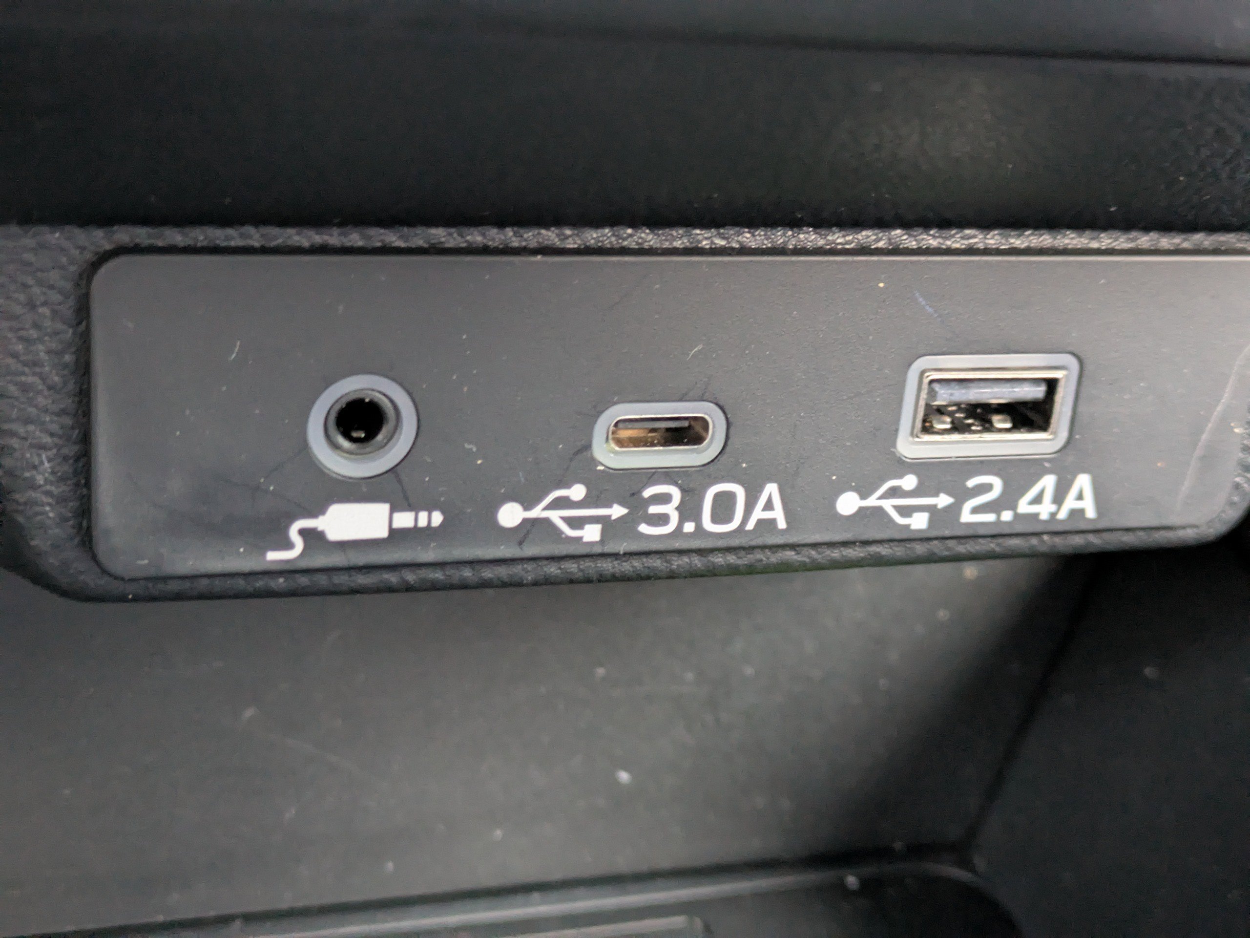 Used 2025 Subaru Forester Limited image 32