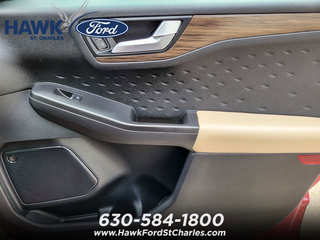 Certified 2020 Ford Escape Titanium AWD/4WD image 23