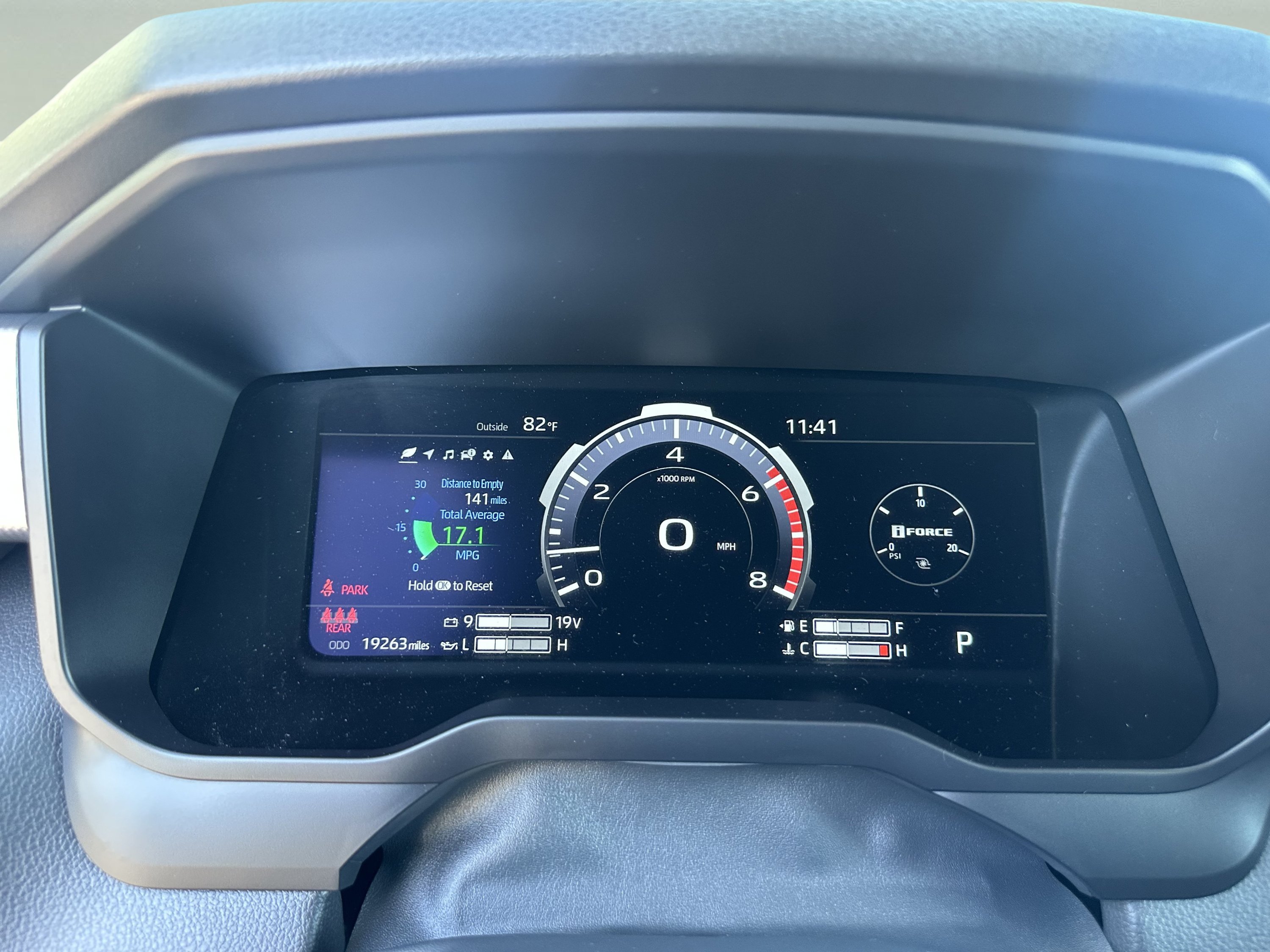 Used 2024 Toyota Tundra Limited AWD/4WD image 13