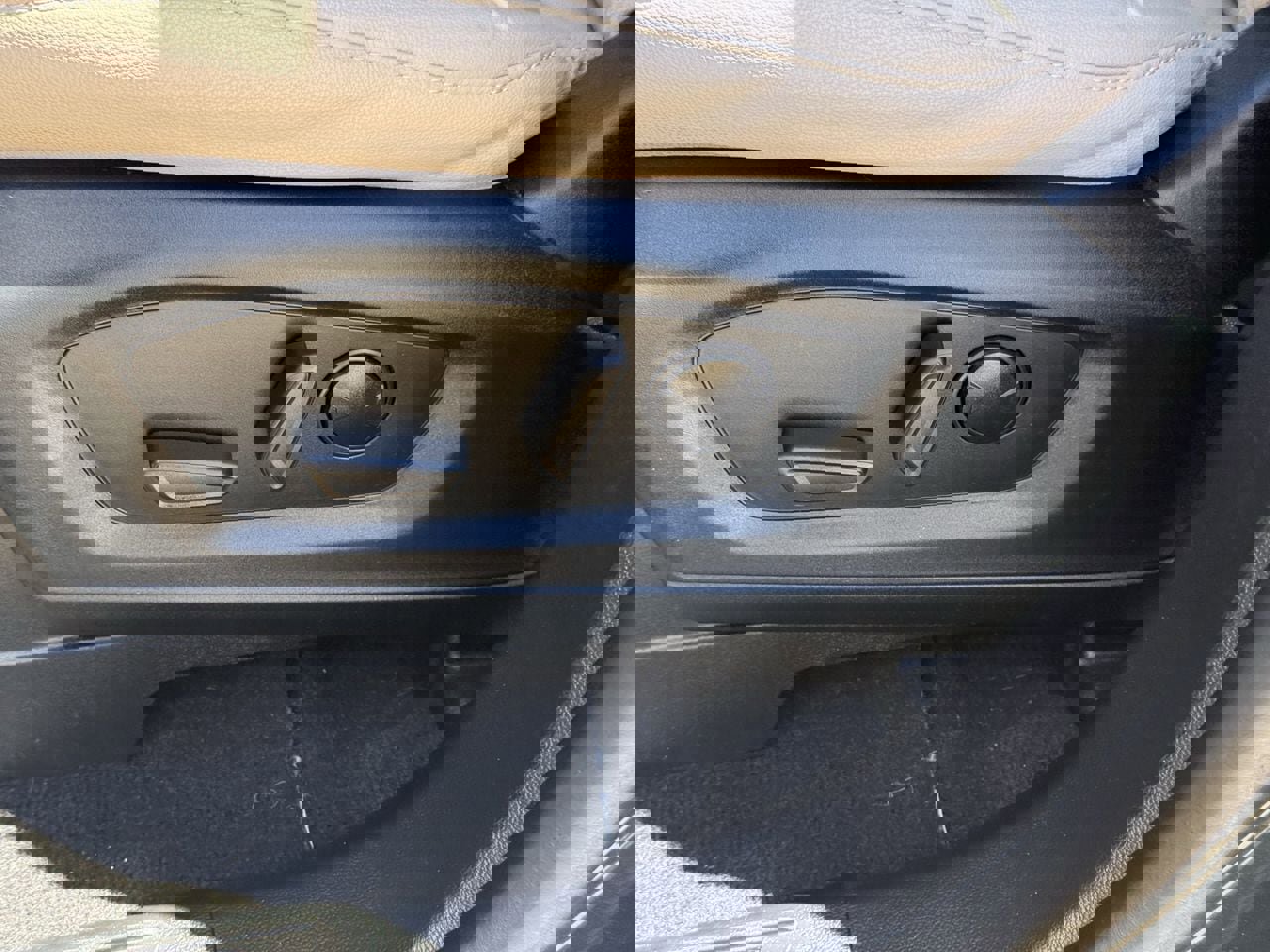 Certified 2022 Ford Explorer Limited w/ Equipment Group 301A image 26