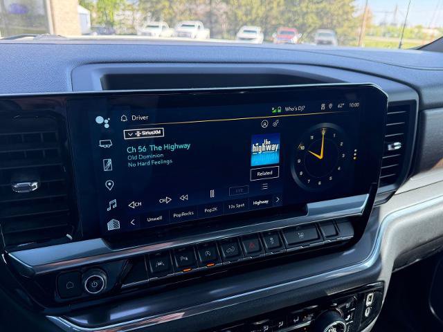 Used 2023 Chevrolet Silverado 1500 High Country w/ High Country Premium Package AWD/4WD image 11