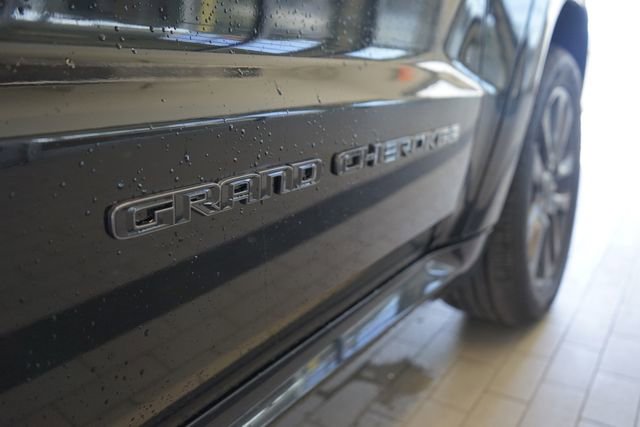 Used 2018 Jeep Grand Cherokee High Altitude AWD/4WD image 6