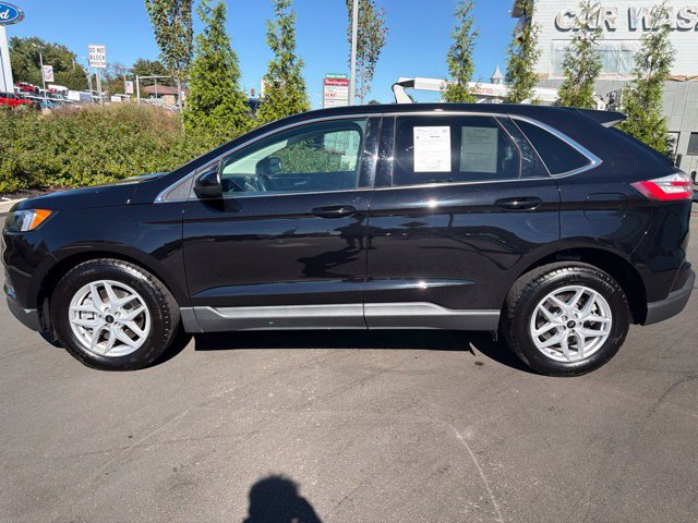 Certified 2024 Ford Edge SEL w/ Convenience Package AWD/4WD image 3