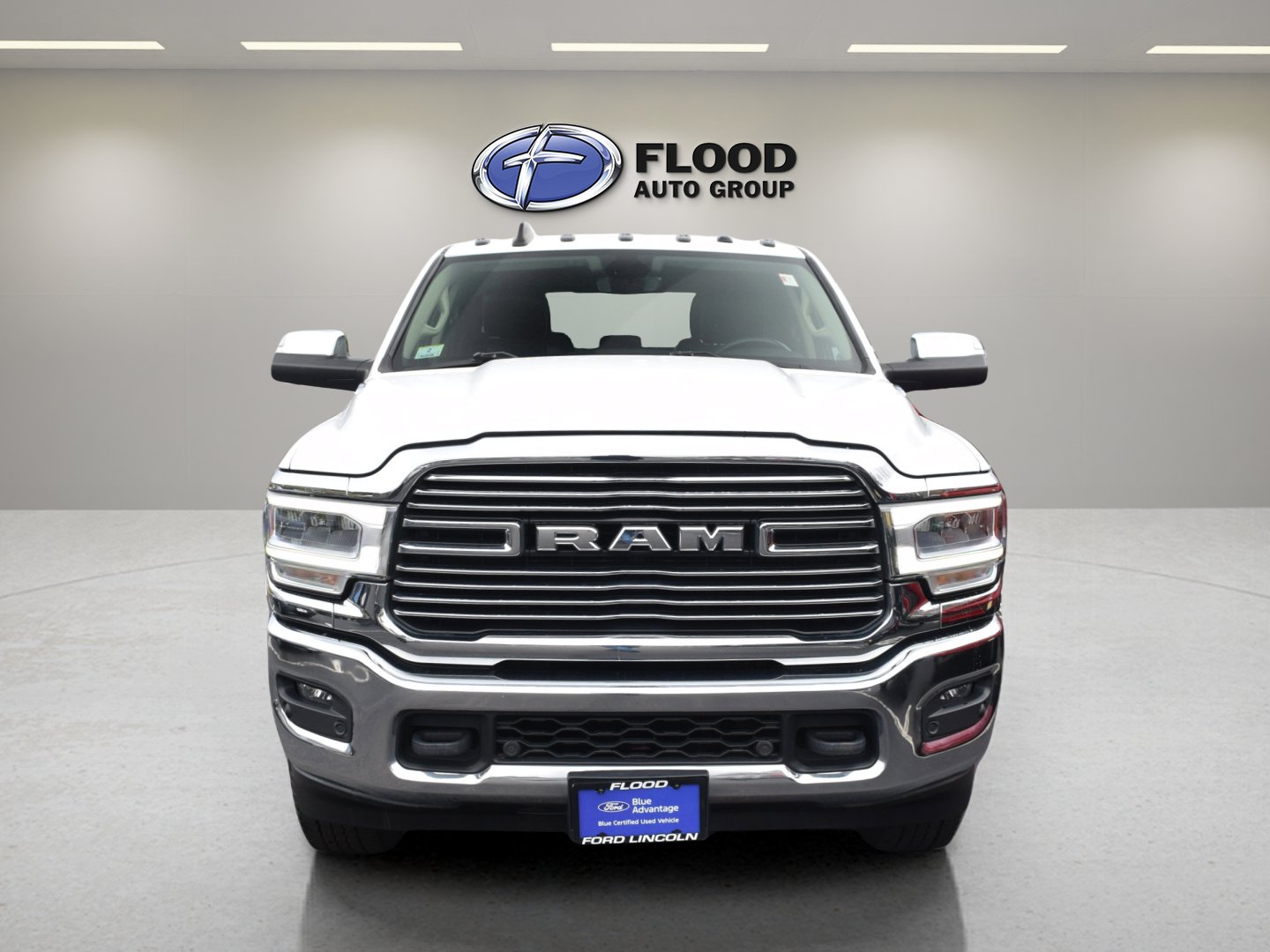 Used 2022 RAM 2500 Laramie w/ Snow Chief Group AWD/4WD image 2