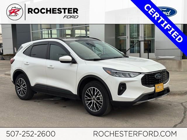 Certified 2025 Ford Escape SE image 1