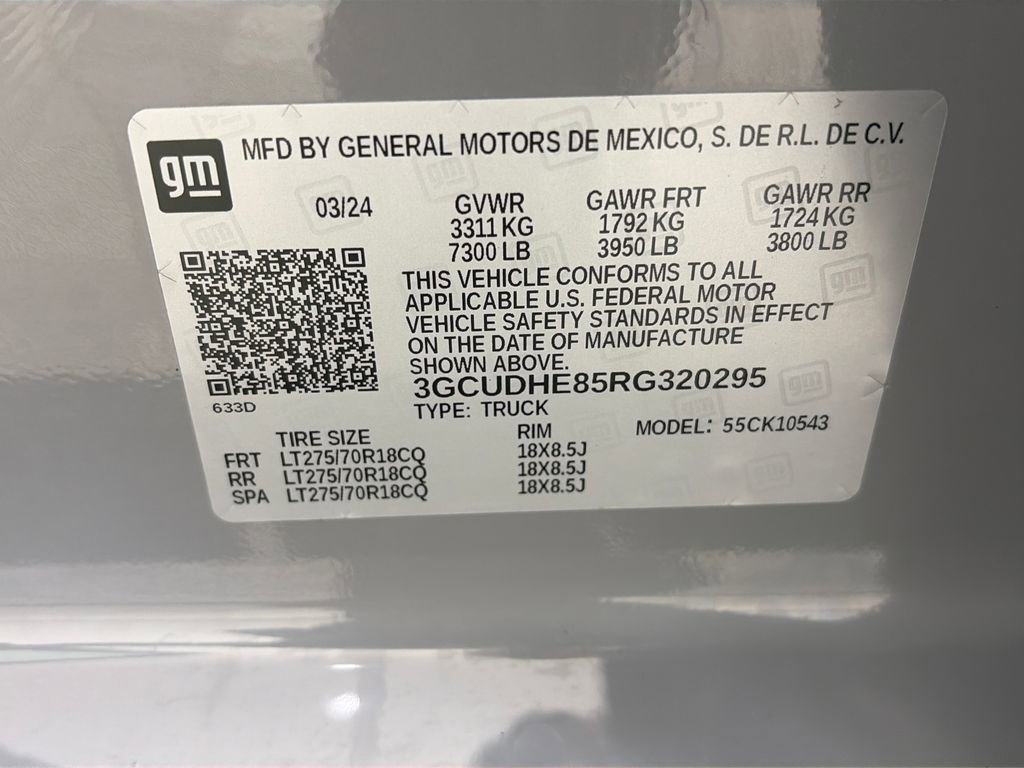 Used 2024 Chevrolet Silverado 1500 ZR2 w/ Technology Package AWD/4WD image 9